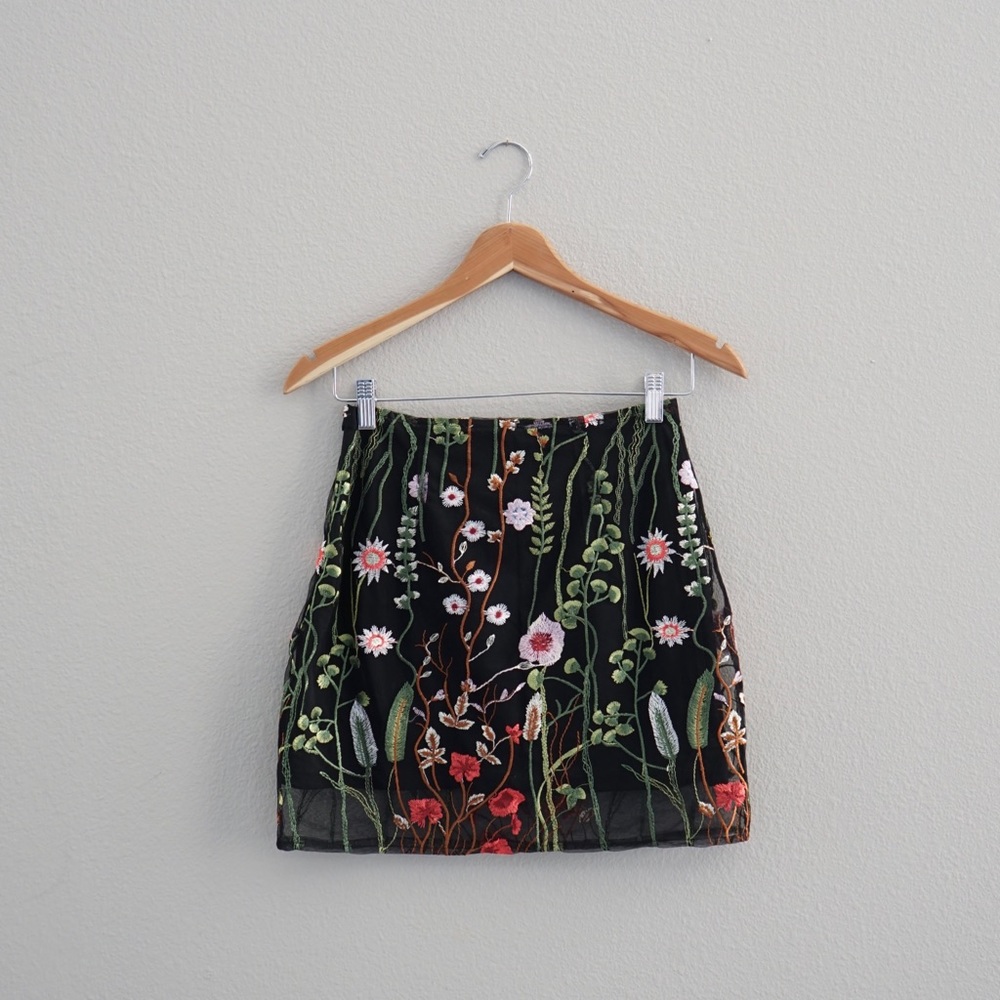 Emory Park Embroidered Skirt